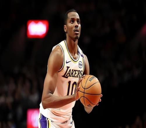 灰熊用困难特例签下前湖人内线新星，这是他证明自己的绝佳机会