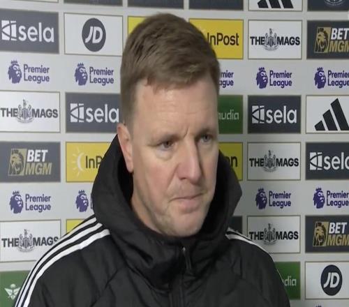 埃迪豪：查洛巴撞倒戈登是明确的点球，他根本没冲着球去的