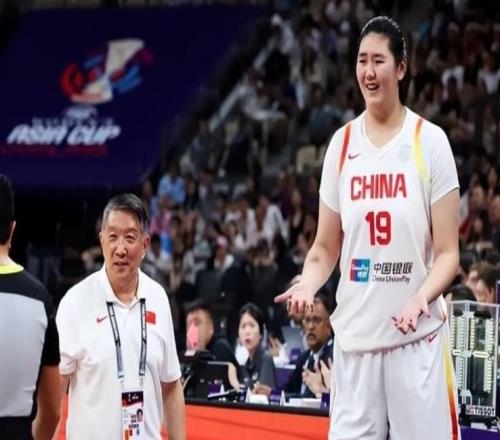 中国篮协终于开窍了为2米26张子宇开绿灯：宫鲁鸣未雨绸缪了