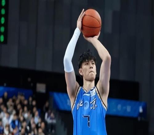 北京10574大胜广东球员评价：3人满分，7人及格，2人低迷