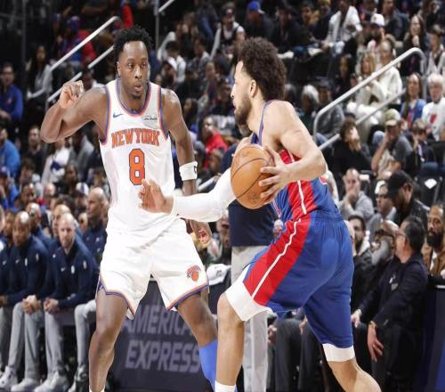 29分钟打卡29+13！坎宁安完压布伦森被赞MVP尼克斯陷4连败泥沼