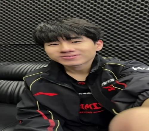 GALA赛后发布视频：拿了个五杀，还解锁3000击杀成就