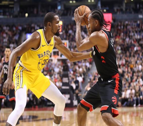 网友：NBA真正的雇佣兵是猛龙卡！KD：我同意NBA到处都是雇佣兵