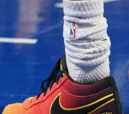 NBA上脚合集！这双老战靴好久不见！
