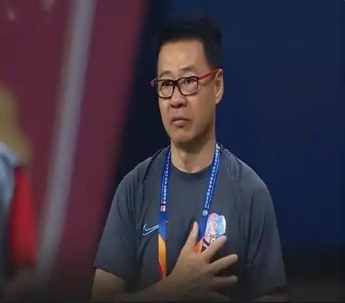 记者：新鹏城将针对对阵亚泰的多次争议判罚提出申诉