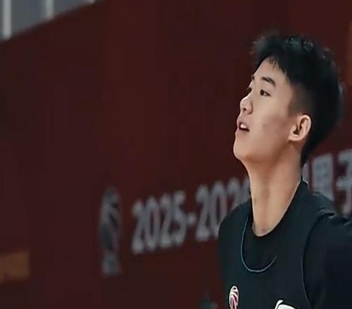 输浙江发布会！张庆鹏不满防守+得分点太少，丁柏瑜直指求胜欲！