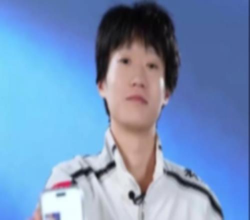 赛事预热：Shanks与HongQ互放狠话，还记得瑞兹三级单杀吗