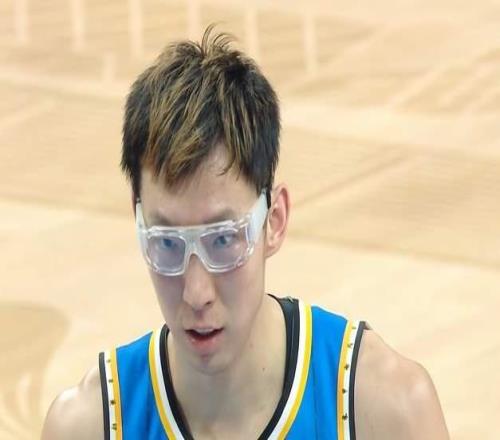 央视不直播！今晚735，元旦大战，杜锋斗法许利民，看曾凡博首秀