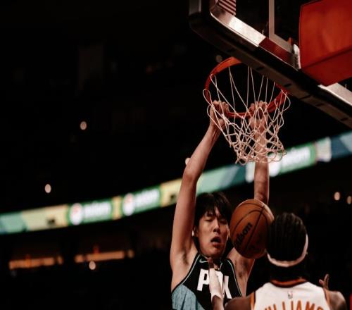 WOW！生涯最佳一战！开拓者主帅点评杨瀚森