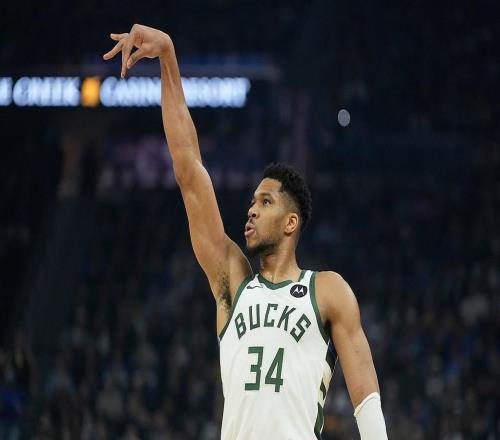 逗逗你们的，记者：曾与雄鹿接触的球队称对方没认真考虑字母交易