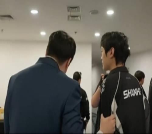 Shanks：第五把被拿龙魂不觉得会输，基地被点掉管：运气有点差