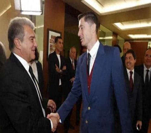 巴萨曾要求莱万“别再进球”，只为省下给拜仁的250万欧元转会费