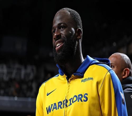 状态这么差该打替补就应该去打替补！勇士还是太给格林面子了