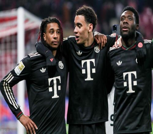 德甲最新积分战报拜仁两回合灌莱比锡11球仍领先多特11分领跑