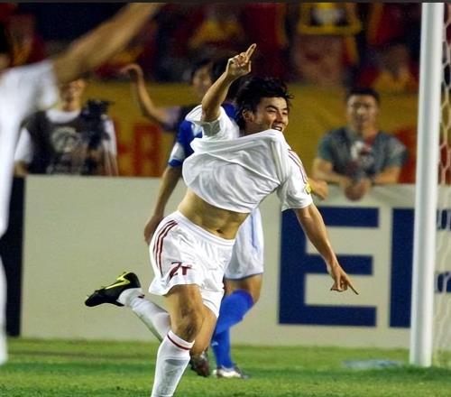 代表国足出战96次的李明，如今回大连老家生活，儿子已是天津主力