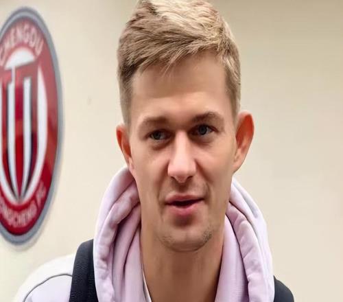 最后一块拼图到位！成都蓉城敲定莱切特最佳替身，中超争冠更稳了