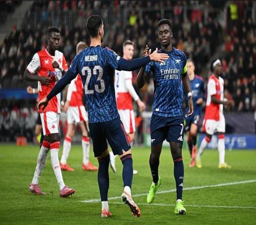 踢疯了！英超第1豪取10连胜+欧冠全胜，15岁小将创造历史