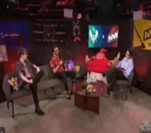 等着SkewMond来换队服！G2更推喊话keria：SeeyouatMSI