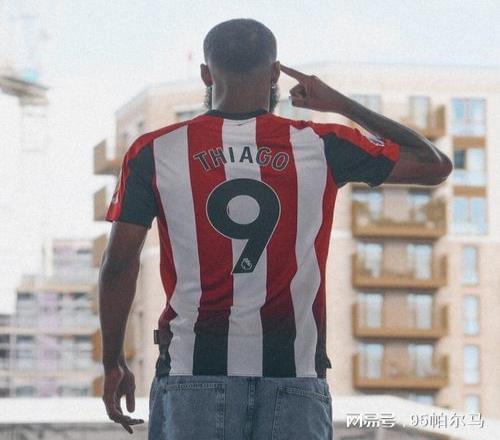 进球追赶哈兰德，曼联利物浦有感触，英超大块头距离豪门倒计时