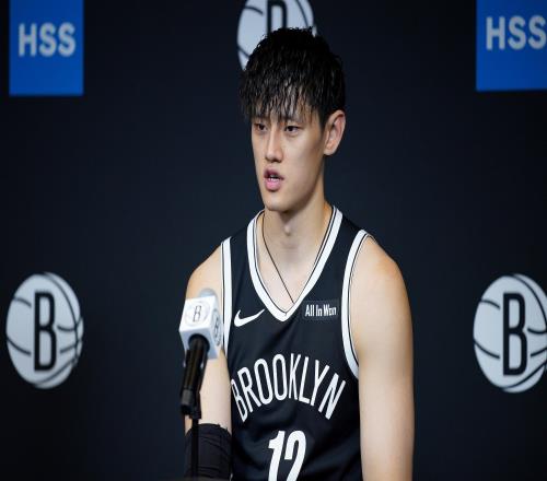 曾凡博：在NBA训练重塑身体状态，提高了阅读比赛的能力