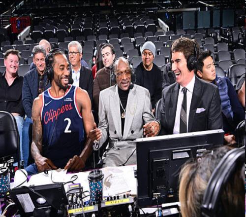 船记称小卡拒绝在更衣室接受采访！卢指导：追防库里时坚持不换防