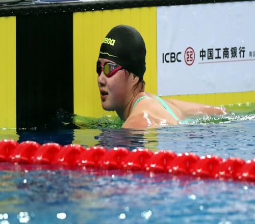 女子800米自由泳预赛：汤慕涵8分37秒47第一，李冰洁第二晋级