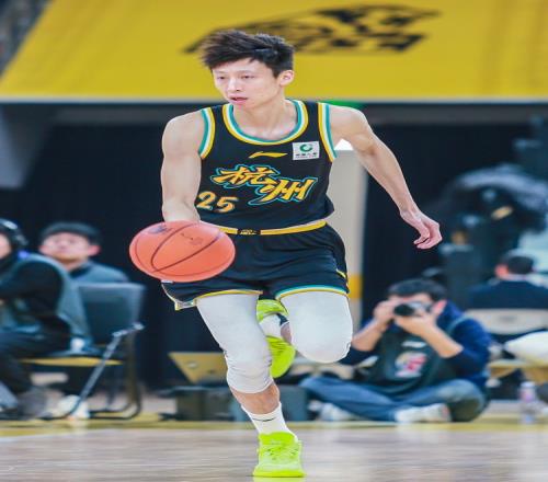 赵岩昊：盼望多年的夺冠梦想真发生的一瞬间思绪万千