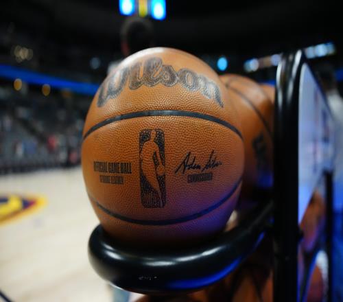 看NBA那么多年最令你印象深刻的季后赛对决是哪一组