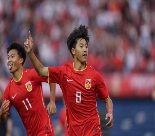 津媒谈U16国少：个人能力和团队配合留下深刻印象，防守缺稳固性