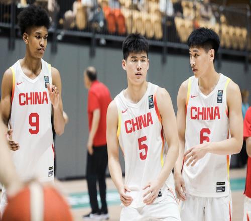 弹无虚发！陈家政4投4中拿到13分3板三分3中3