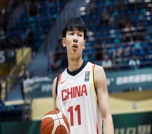 美选秀网站2028年模拟选秀：中国小将张博源在第30顺位被选中
