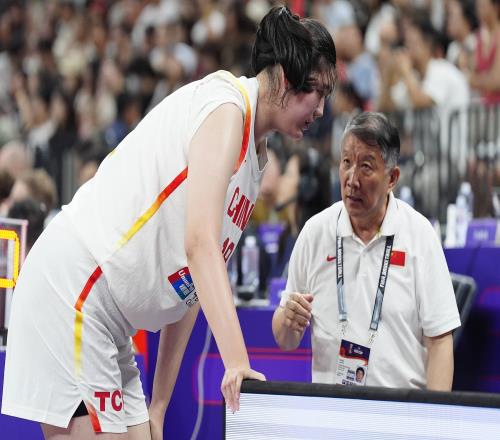成年国家队首秀13分4板！宫鲁鸣：张子宇有10天时间没有训练