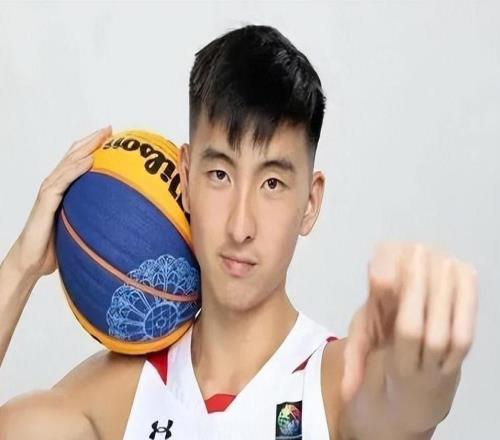 杨政第二乔治汤普森点赞的网红悍将被北控外援打爆徒有虚名