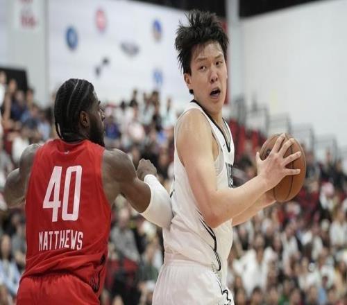 队记：担心杨瀚森的力量不能保证他在面对NBA的内线时持续得分