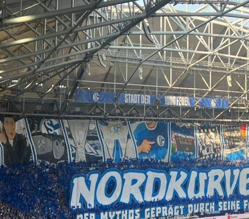 场均近6.2万人，沙尔克成为25年欧洲上座榜前十唯一非顶级联赛球队