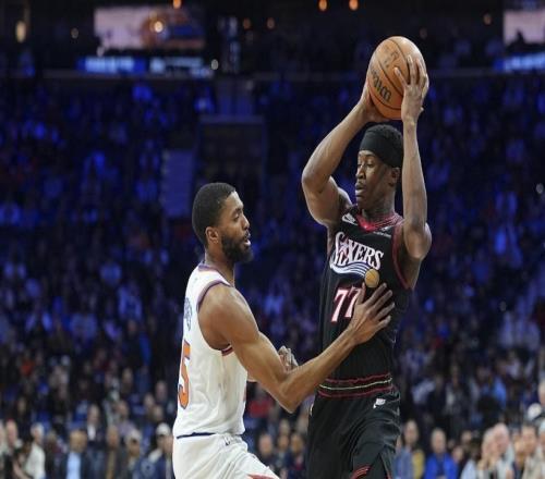 尼克斯49分狂胜76人创纪录阿尔瓦拉多26分加盟新高马克西32分