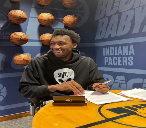 突发！差3天合同到期被裁，三进三出啊，25岁榜眼真要废，太难了