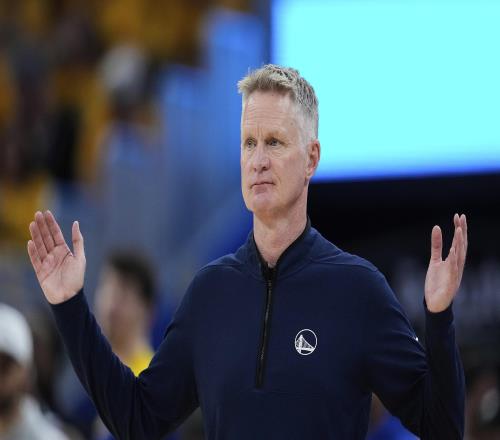 科尔：我们白白送掉两场胜利，球队得到充分休息本不该如此