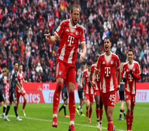 若对多特再进两球，凯恩将成第3位连续4场德甲梅开二度的球员