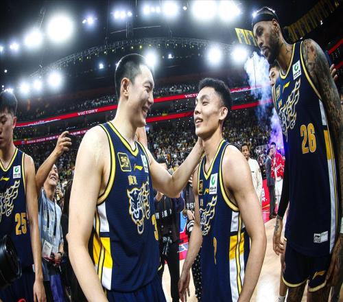 周琦落选！男篮21人名单出炉，赵继伟回归，广东国手人数超北京