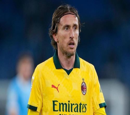 杯赛折戟，防线警报为米兰争冠路敲响警钟