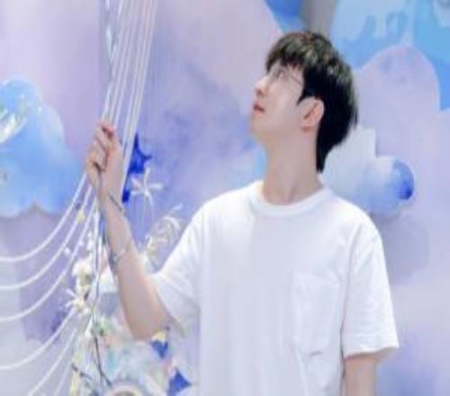 比今天比赛好看ELK发文澄清登上热搜榜一ON和Bin也在前二十