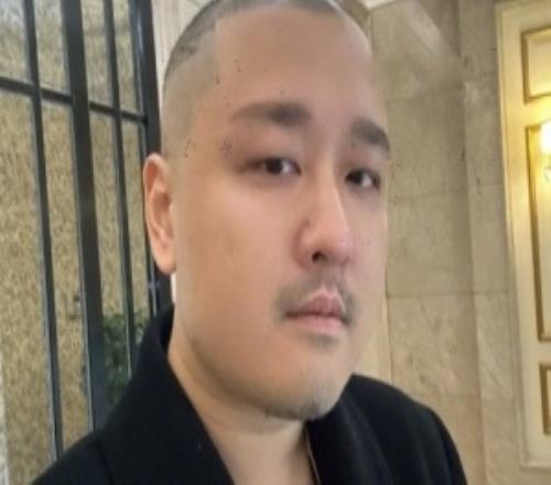 孙亚龙晒近照：坚持锻炼一年多体重降下来了中风的药吃的也少了