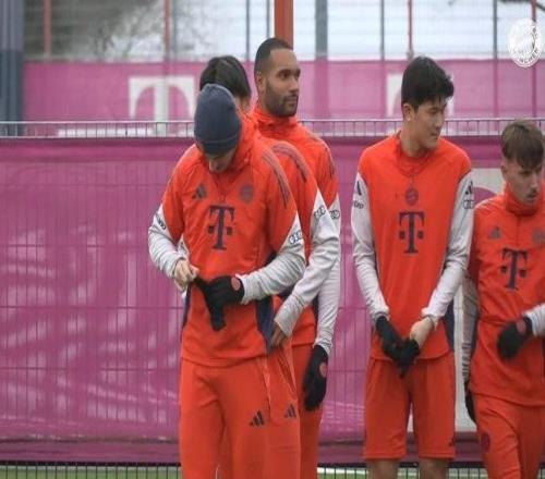 拜仁开展公开训练，除生病的凯恩外其他所有一线队球员均参与