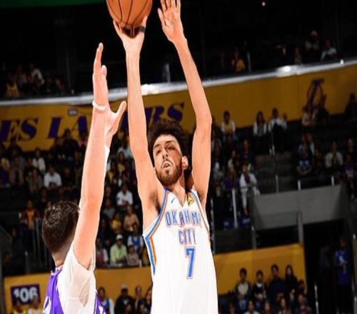 湖人惨败雷霆！詹皇空砍22+10+6，谁是输球罪魁祸首数据不说谎