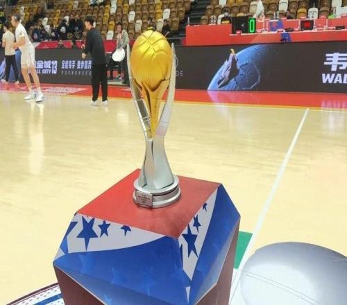 媒体人：中国香港和长沙已向篮协申请举办第一阶段CBA俱乐部杯