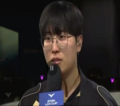 Kiin：五杀还以为拿不到来着，建敷一直喊五杀最后拿到了，很感动