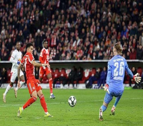 拜仁20莱比锡晋级德国杯四强