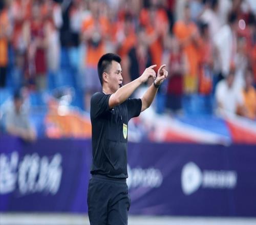 中超新晋金哨！首轮重大误判，致长春亚泰降级，引发长春球迷不满