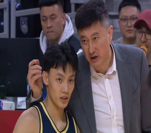 广东男篮徐杰伤病情况确定，赵睿腰肌挫伤，辽宁男篮确定换外援